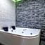 Royal Playa Suite and Apartament -private parking- self chek out
