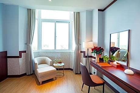 Deluxe Twin Room with River View