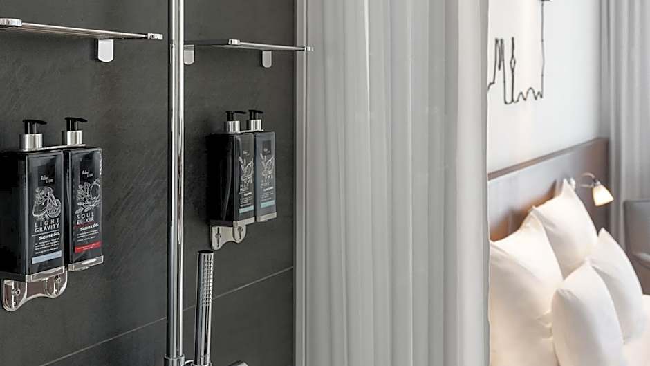 Ruby Ella Hotel Cologne By IHG