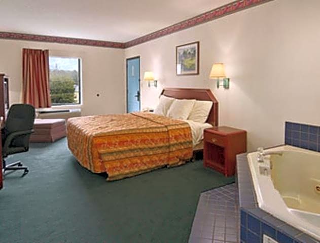 Days Inn by Wyndham North Columbia Ft. Jackson