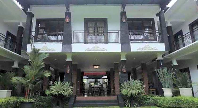 OYO 611 The Edwin Syariah