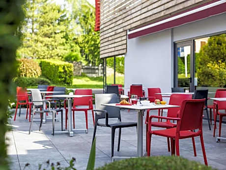 ibis Nuits Saint Georges