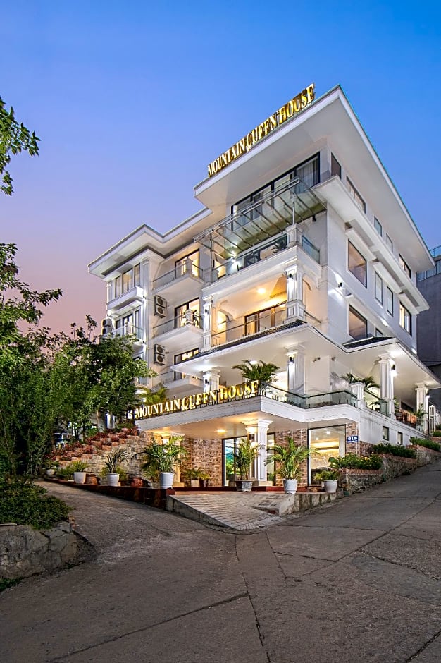 Sapa Mountain Queen House