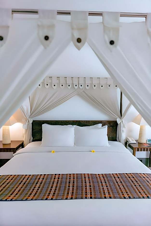 Legong Keraton Beach Hotel