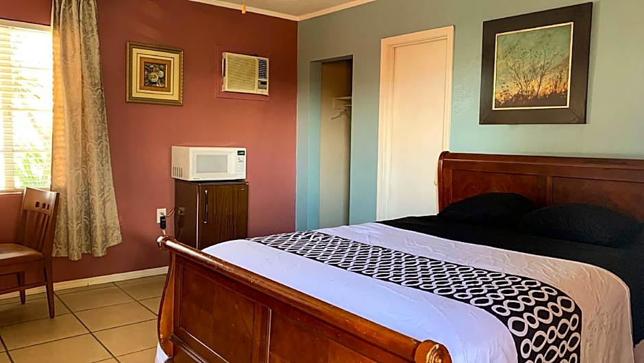 Photo 1 of 5 of 2 Double Beds Suite