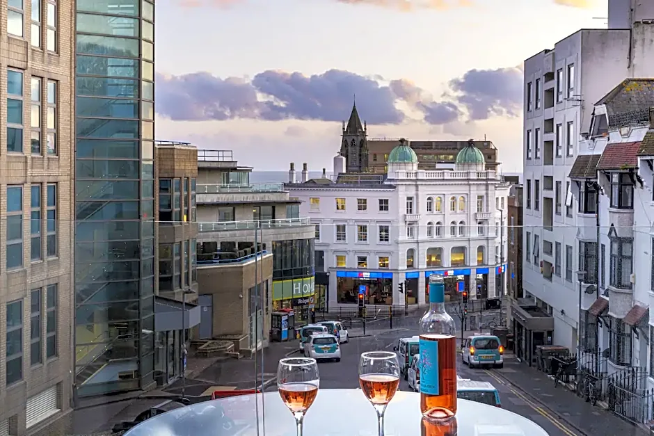 Q Square by Supercity Aparthotels