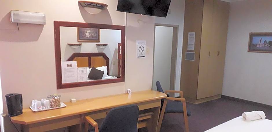 Kalahari Lodge Kimberley