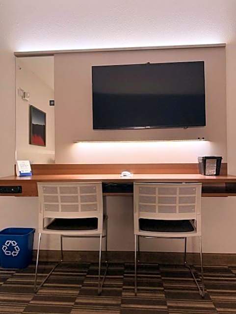 Microtel Inn & Suites By Wyndham Altoona