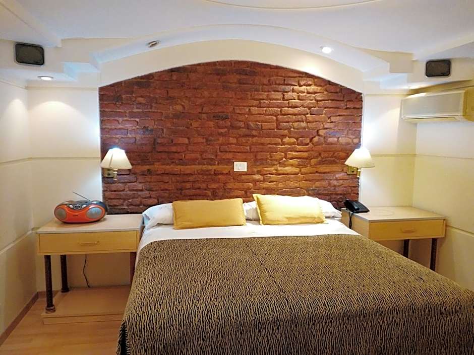 Hotel A&B Internacional
