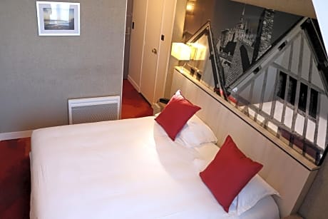 Double or Twin Room with views of Mont-Saint-Michel Bay - Main Building