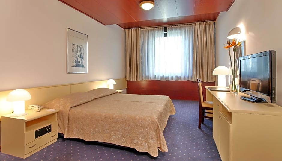 Hotel Slavija Garni