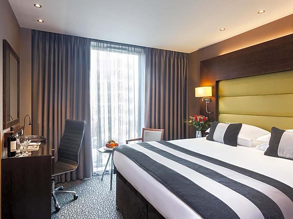 Park Grand London Heathrow