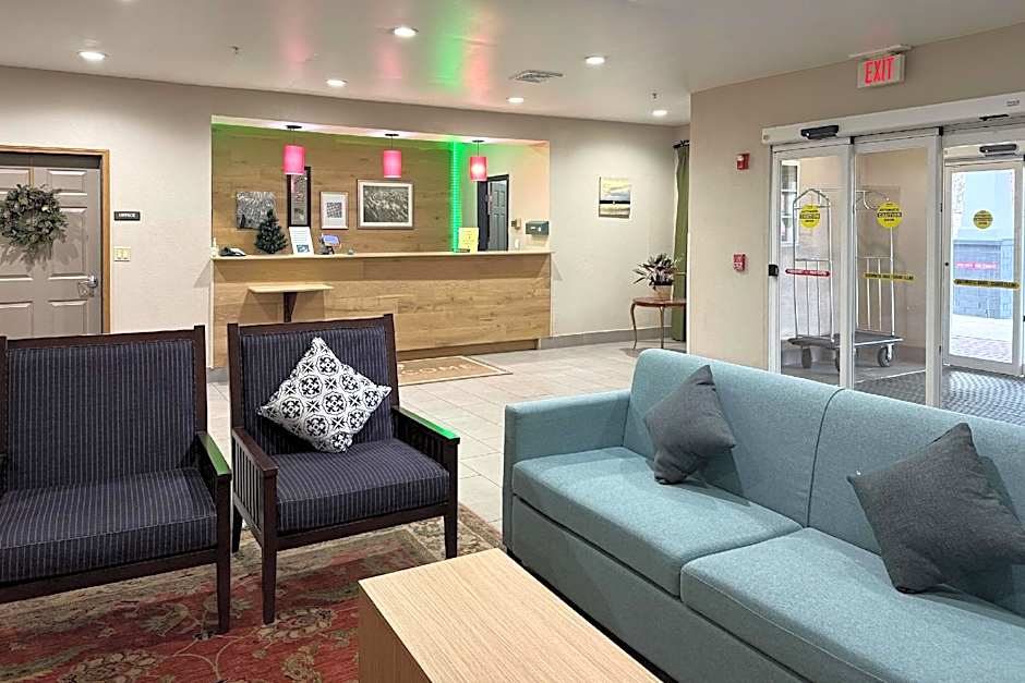 Country Inn & Suites by Radisson, Elgin, IL