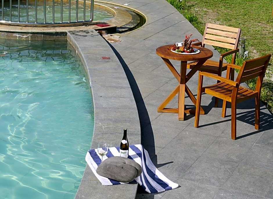 Castello Beach Hotel