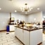 Orangewood Inn & Suites Kansas City Airport