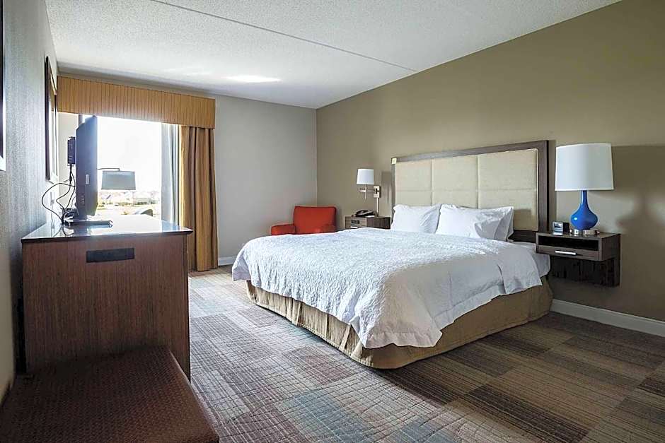 Photo 1 of 4 of 1 King Bed, Mobility Accessible