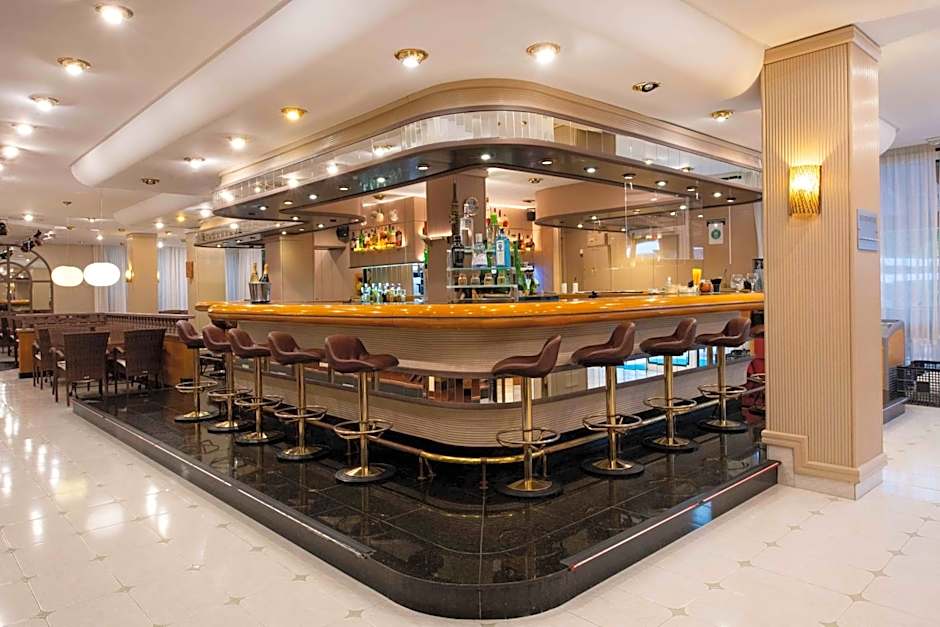 Valentin Reina Paguera - Adults Only