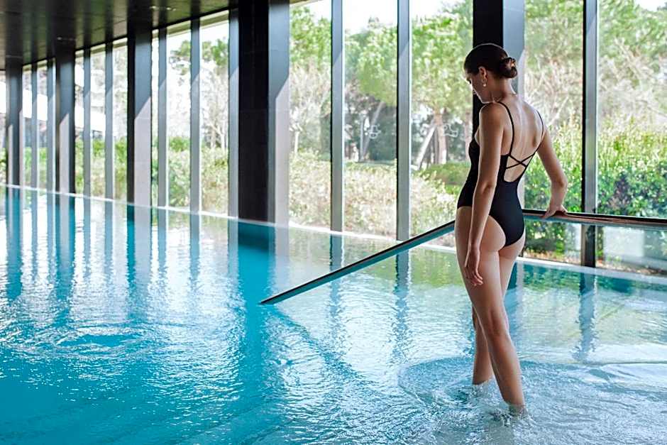 Lone Hotel by Maistra Collection