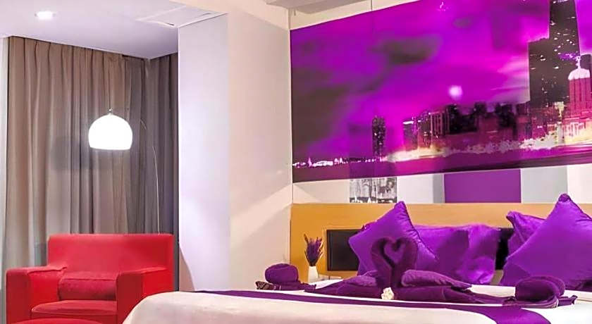 G Suites Hotel By AMITHYA