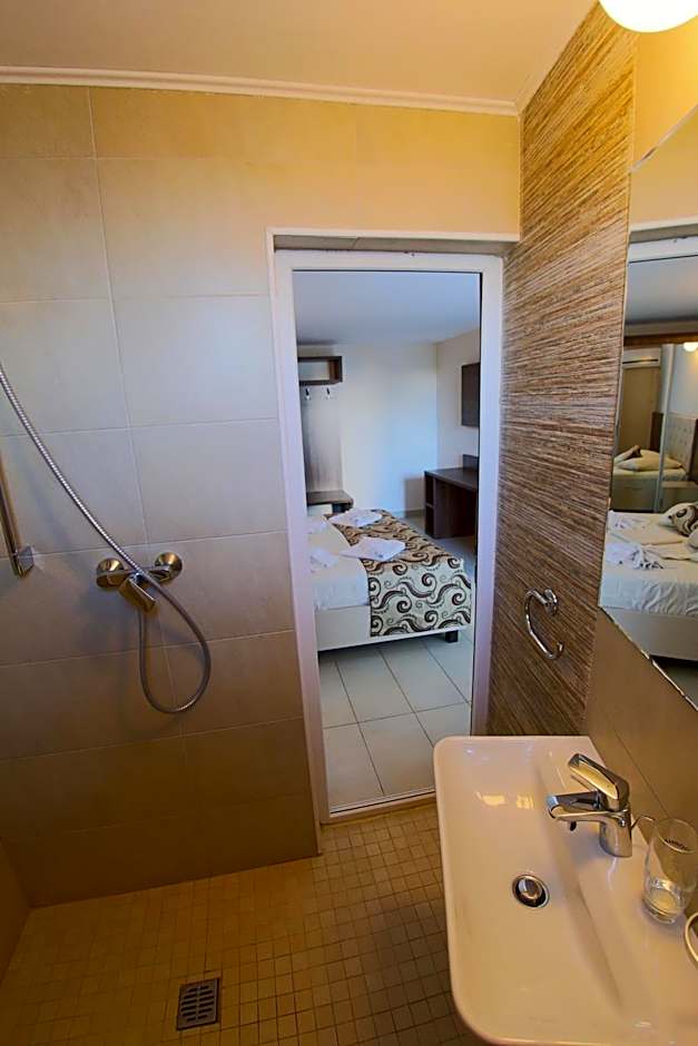 Jijo's Hotel