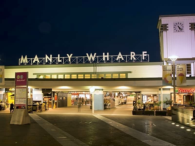 Manly Waves Hotel