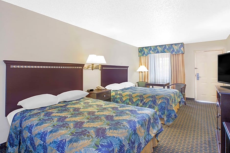 Super 8 by Wyndham Corpus Christi