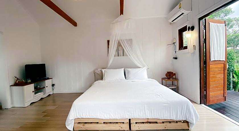 Terrua Main Ten Villa Garden