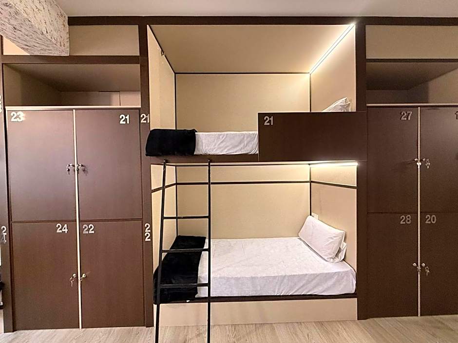 Hostel TKH-Rooms Mate