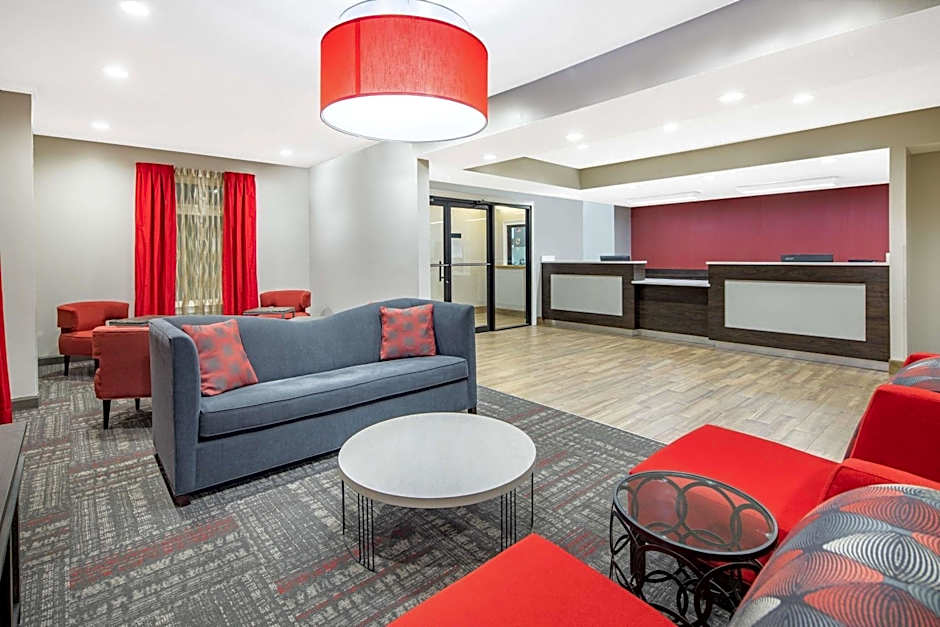 Photo 1 of 29 of Ramada by Wyndham Alpharetta/Atlanta North