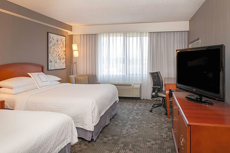 Courtyard by Marriott Newark Silicon Valley