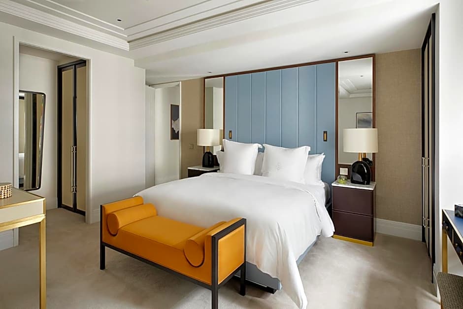 Four Seasons Hotel London at Ten Trinity Square