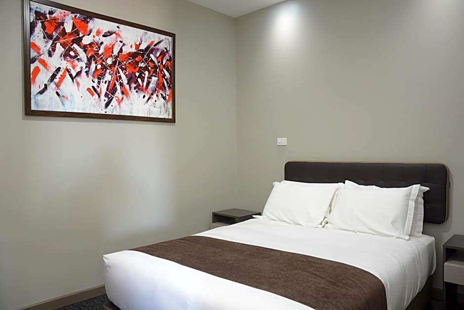 Ratsun Nadi Airport Apartment Hotel