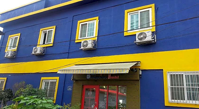 Blue Backpackers Hostel