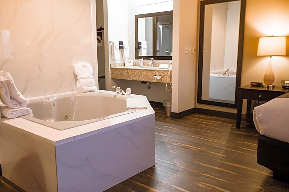 Ten Pin Inn & Suites