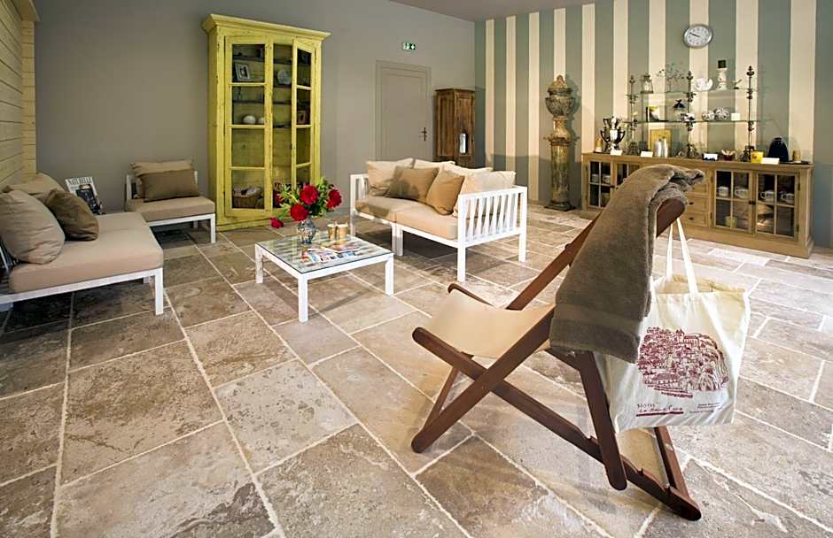 Hôtel Le Saint Cirq