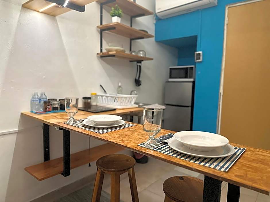 Suites Brisa Marina - atrás de Playa Regatas y el Malecón, 6 calles del Acuario