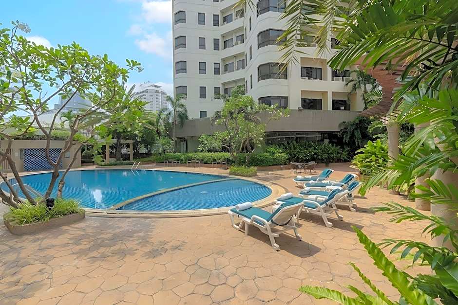 Grand Diamond Suites Hotel (SHA Plus)