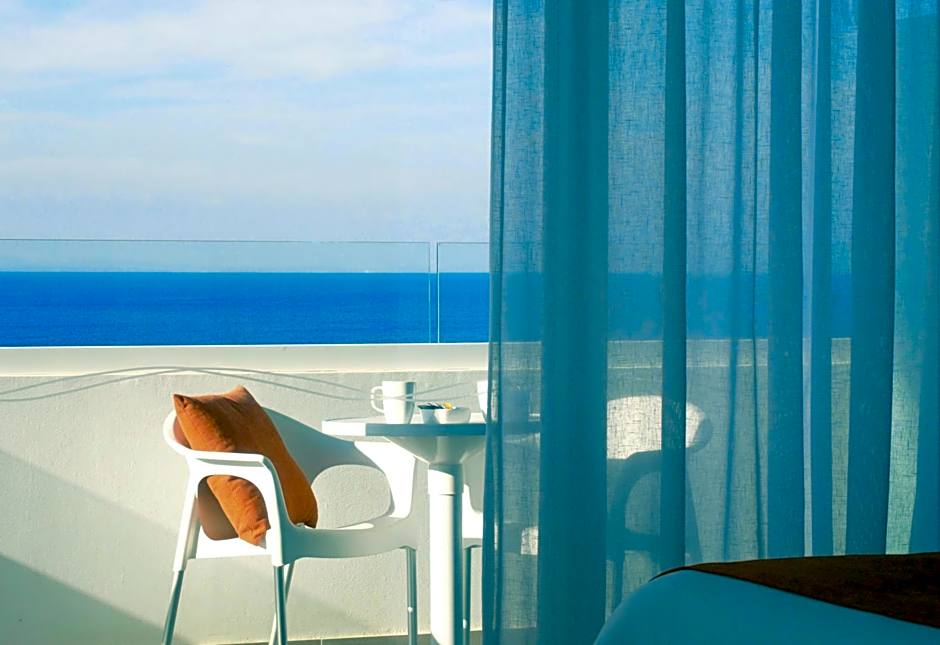 Crystal Springs Beach Hotel