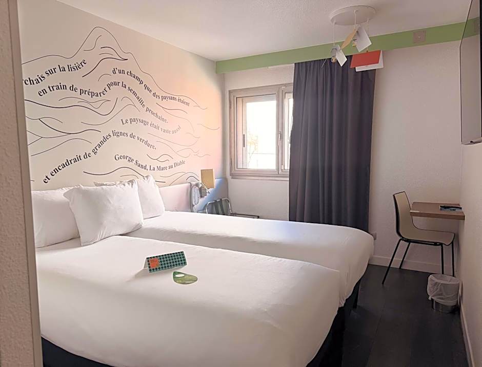 Ibis Styles Paris Tolbiac Bibliotheque