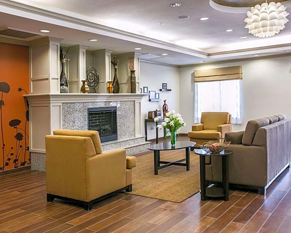 Restwell Inn & Suites I-45 North