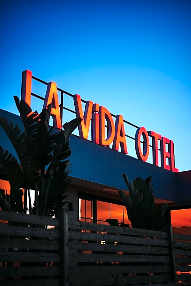 La Vida otel