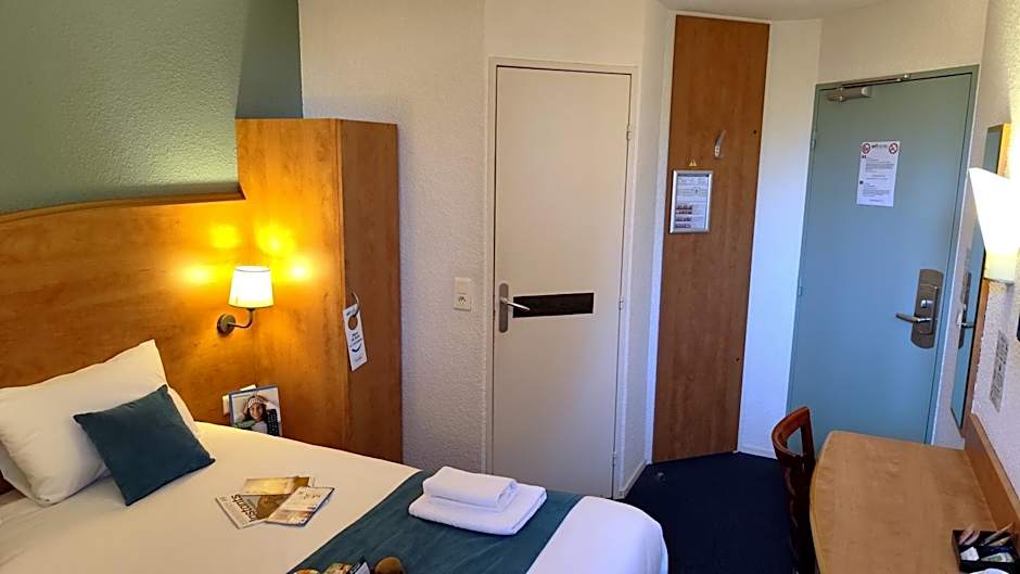 BRIT HOTEL Caen Hérouville