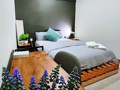 Upspot Kuching Waterfront Premium Hostel