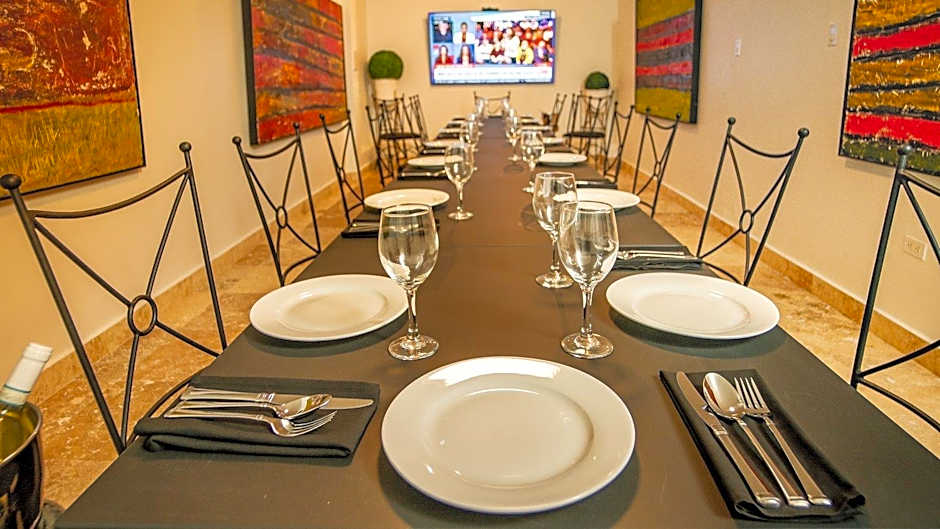 Casa Condado Hotel