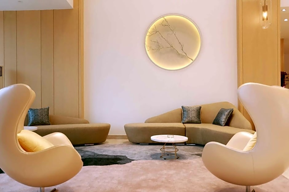 7 Days Premium·Weihai High-speed Rail Station Bathing Beach