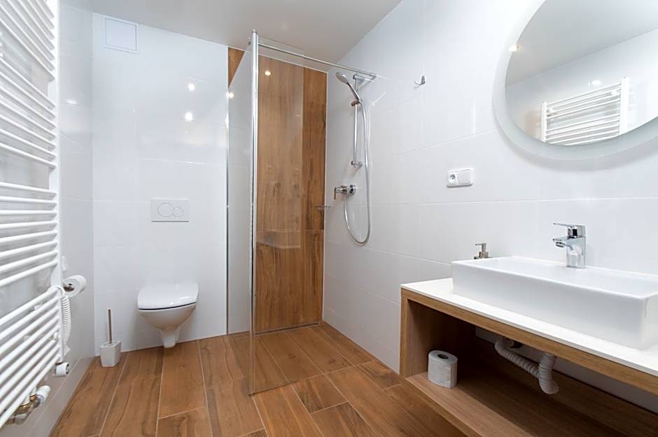 APARTMÁNY ADAM