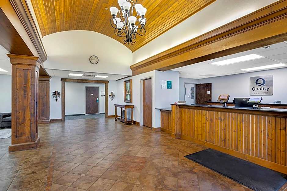 Quality Inn & Suites Monterey I-40