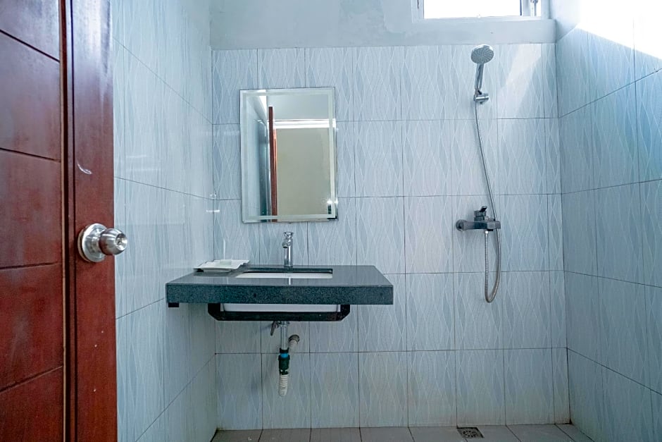 RedDoorz @ Jalan Pendidikan Mataram