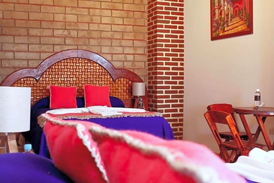 Hotel El Aguila, Villa del Carbón