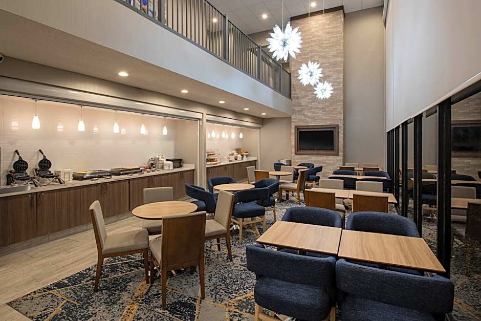 Baymont by Wyndham White Plains - Elmsford